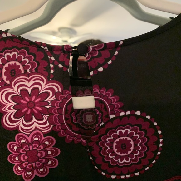 NWOT Printed Dress - Picture 5 of 5